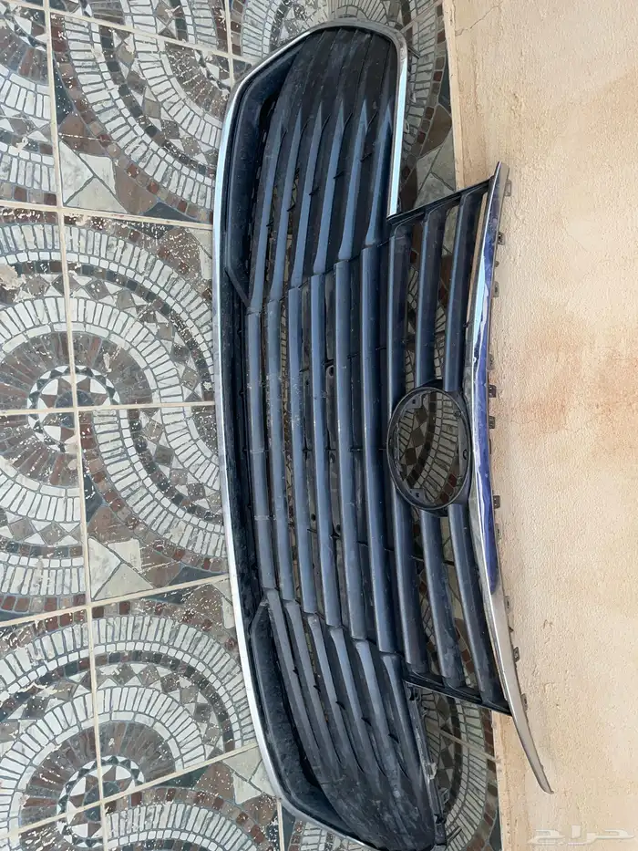 شبك افالون نظيف ويوجد ملاحظه على الزيق موجوده فالصوره 3