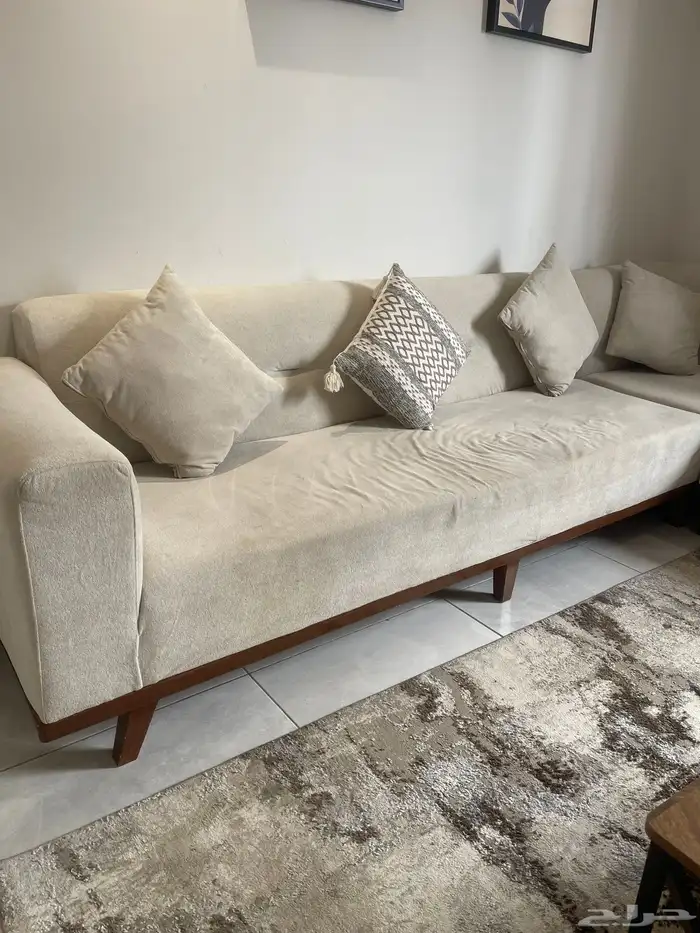 كنب بحالة متوسطة 0