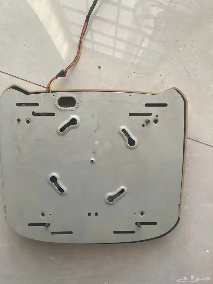 شاشه لي سياره كيا 1