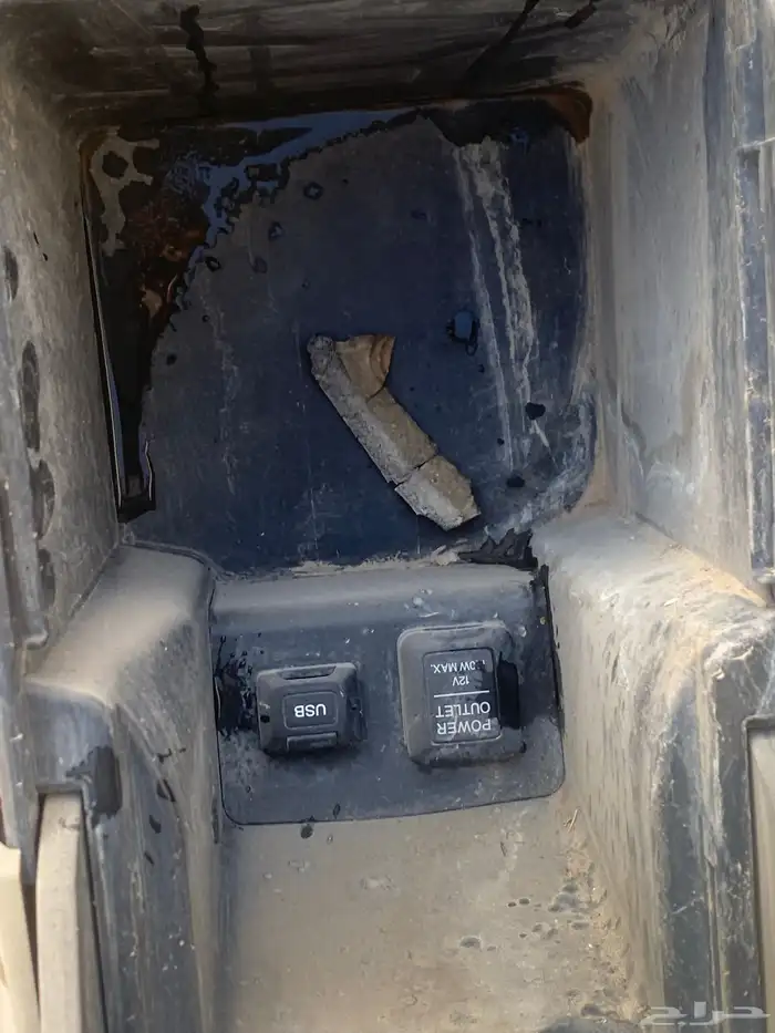 درج مع Uspومدخل شاحن مع الديكور 3