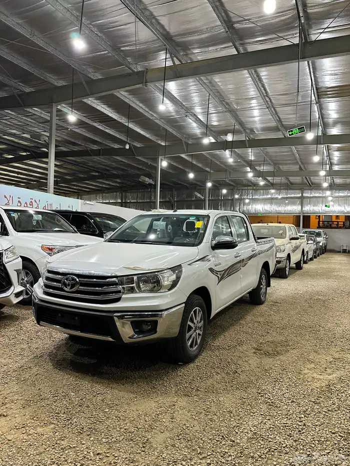 هايلوكس 2025 بنزين غمارتين اصفار كاش وبنك 8