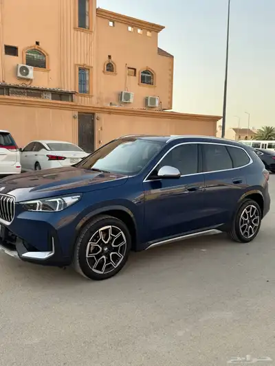 بي ام x1 2023 0