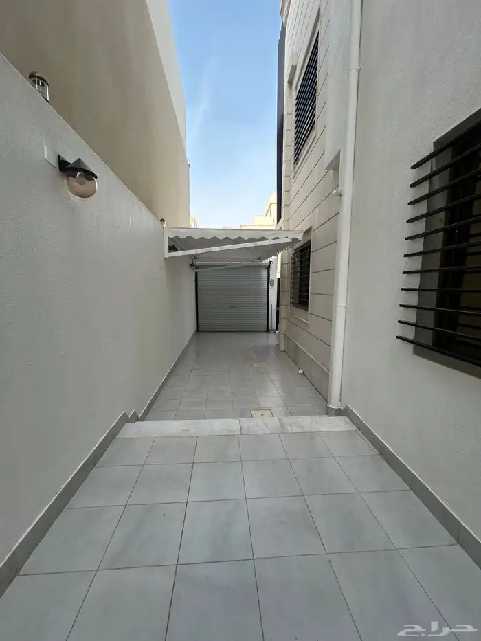 فيلا بحي الصفا بابها للبيع 32