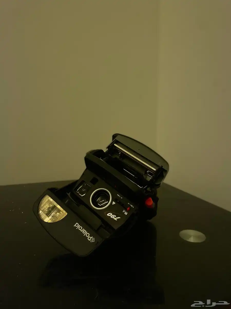 كاميرا polaroid الفوريه (تراثيه). 3