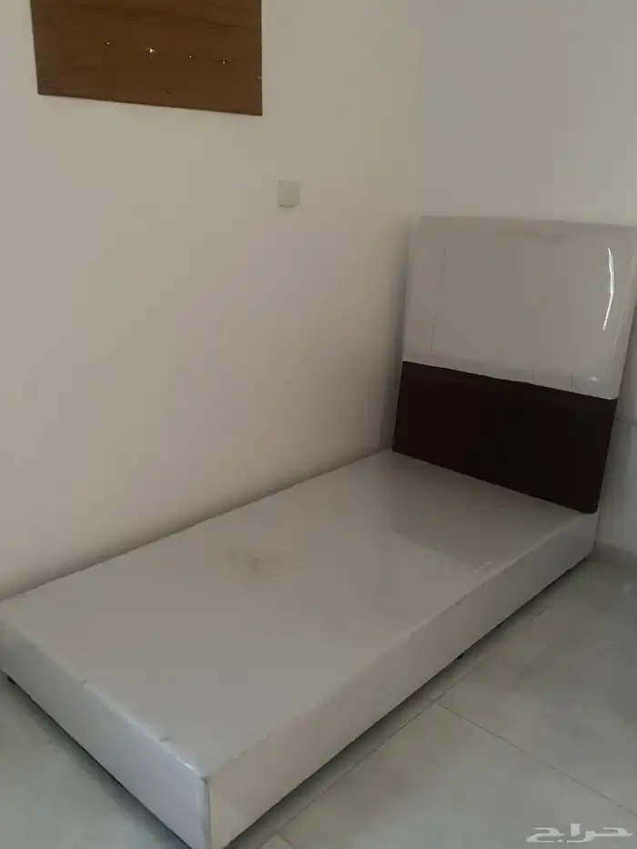 سرير نفر 0