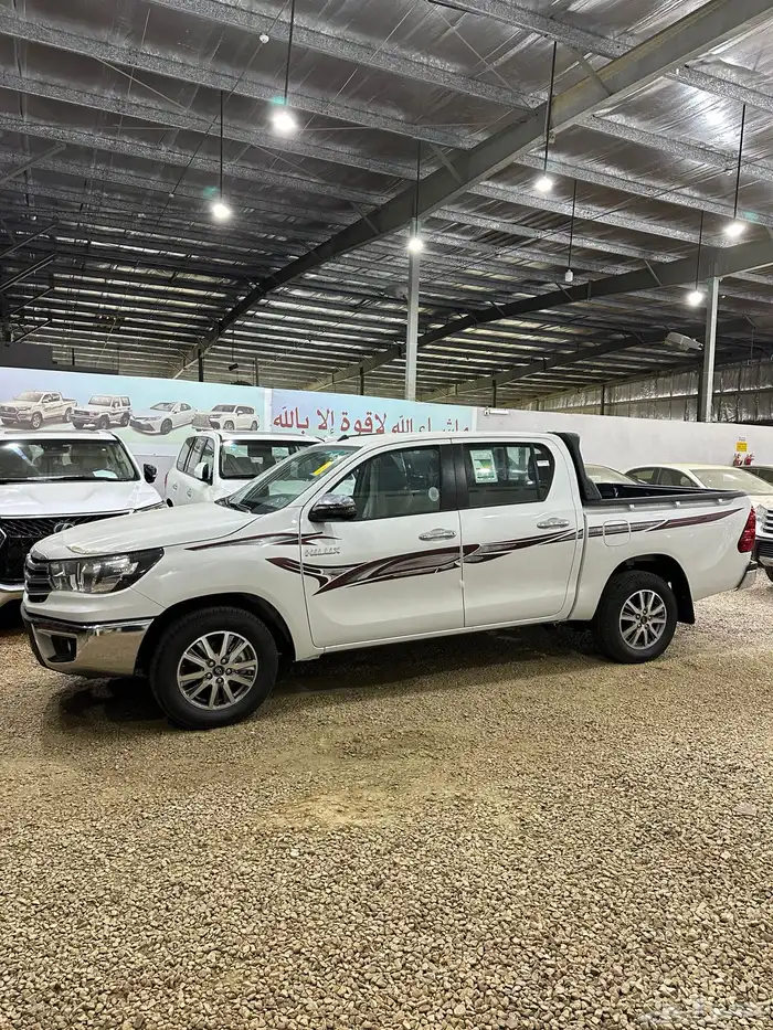 هايلوكس 2025 بنزين غمارتين اصفار كاش وبنك 14