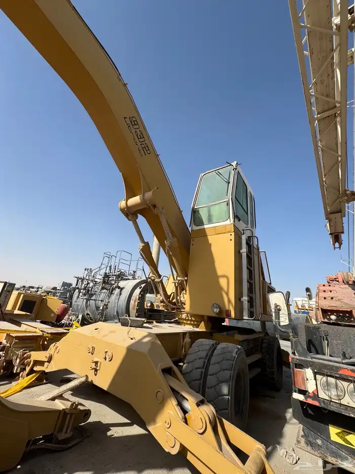 بكلين ليبهير بوم طويل وكرينات 0