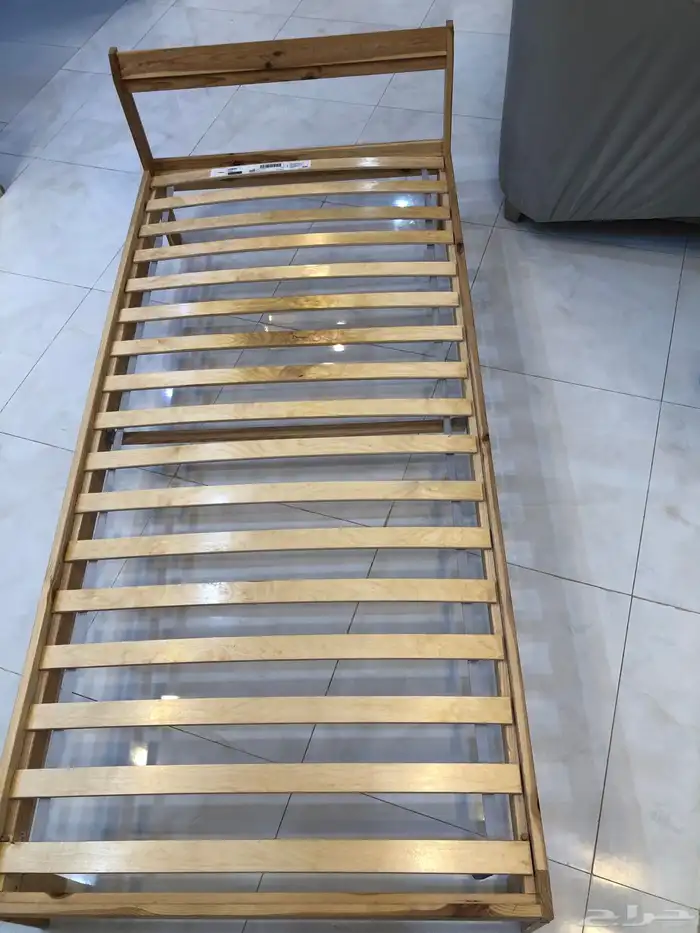 سرير نفر من ايكيا استخدام جيد جدا 0