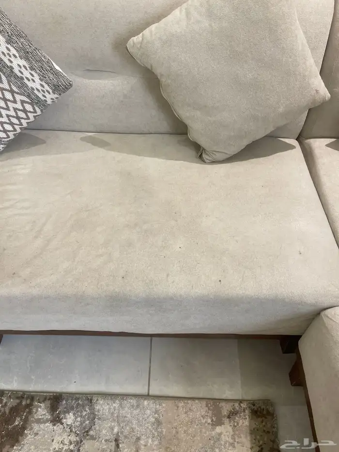 كنب بحالة متوسطة 2