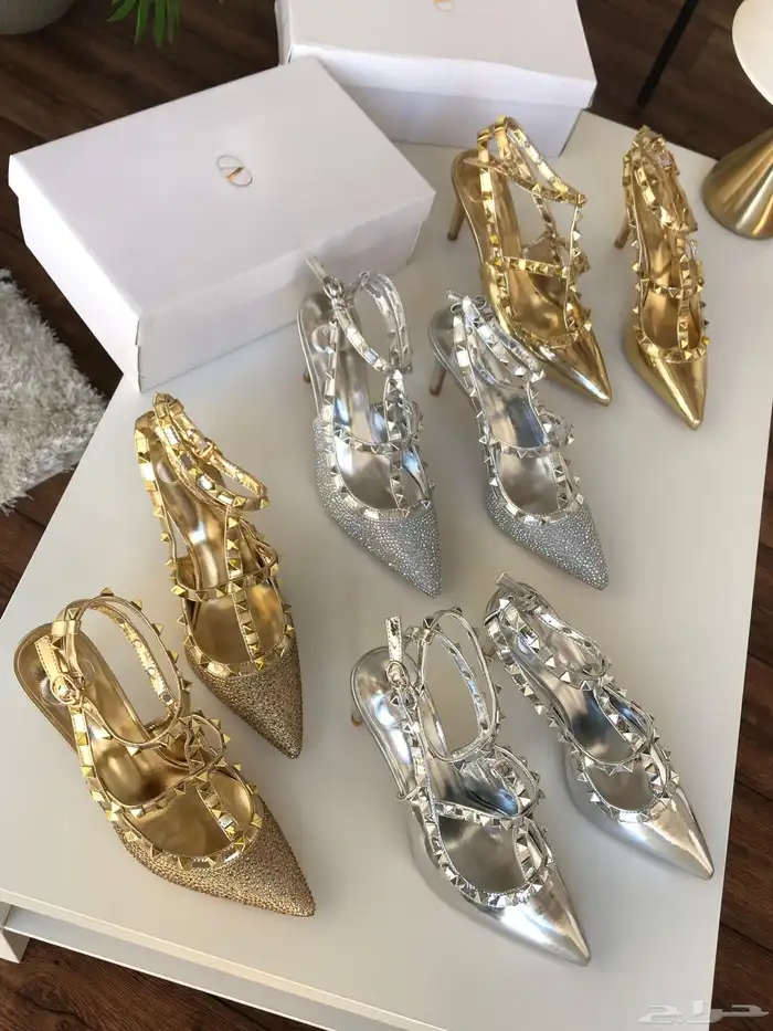 هيلزات سان لوران   فالنتينو كارولينا هيريرا قابانا فندي 22