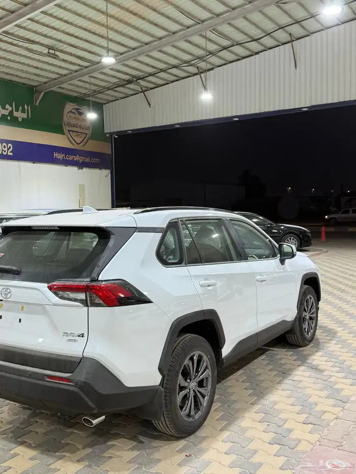 تويوتا راف فور 2025 XLE دبل بقسط 1641 3
