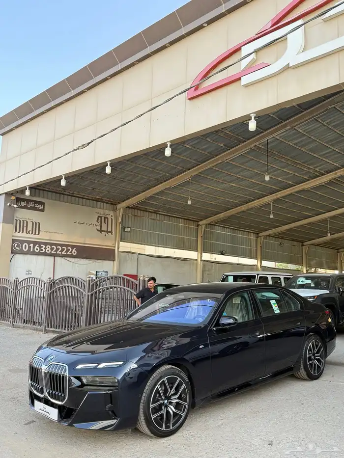بي ام دبليو 735i 2025 عداد جديد ام كت فل خليجي ضمان الناغي 1