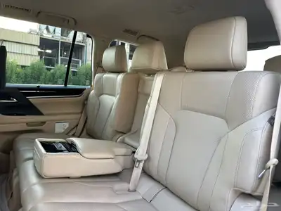 لكزس LX570 2021 11