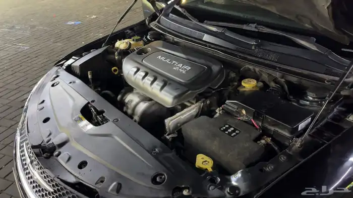 للبيع او البدل بسياره SUV كريسلر c200 2016 فل كامل 4S 9