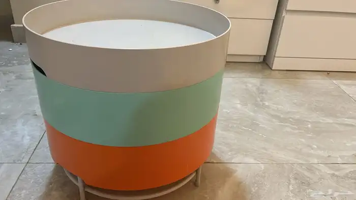 طاوله طبقات ملونه من ايكيا ثلاث طبقات شبه جديده ا 2