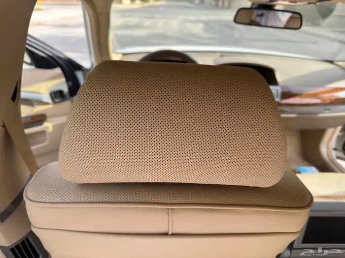 من التحف BMW 740LI مخزن 15