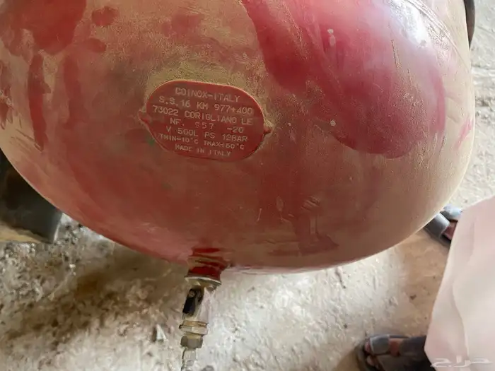مواطير هواء وكمبرسرات ومفاتيح واغراض بنشر للبيع 2