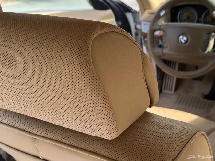 من التحف BMW 740LI مخزن 11