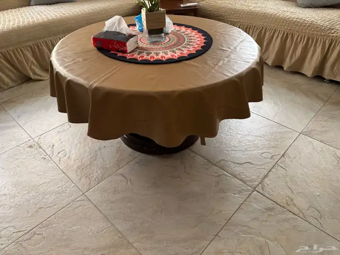 طاولات مستعمله 1