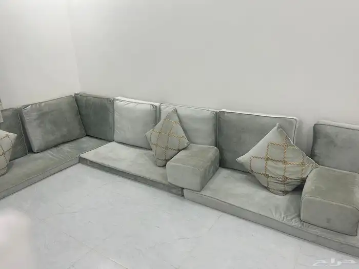 اثاث غرفة مقاس 5 في 4 نظيف 0