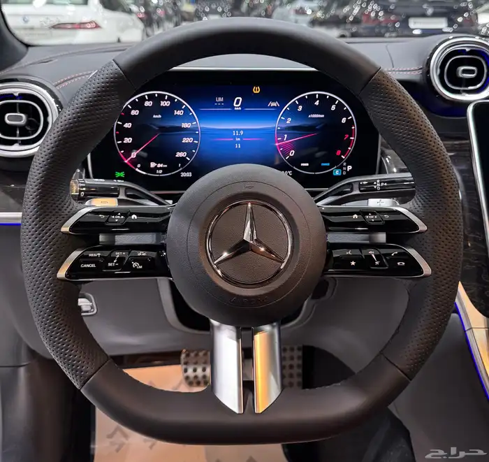 مرسيدس GLC200 AMG موديل 2025 فل كامل جديد . 14