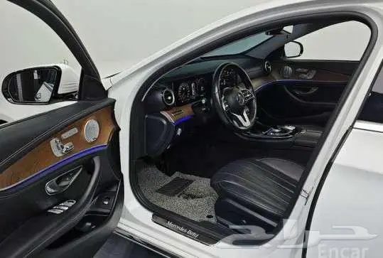 مرسيدس E300 2020 7