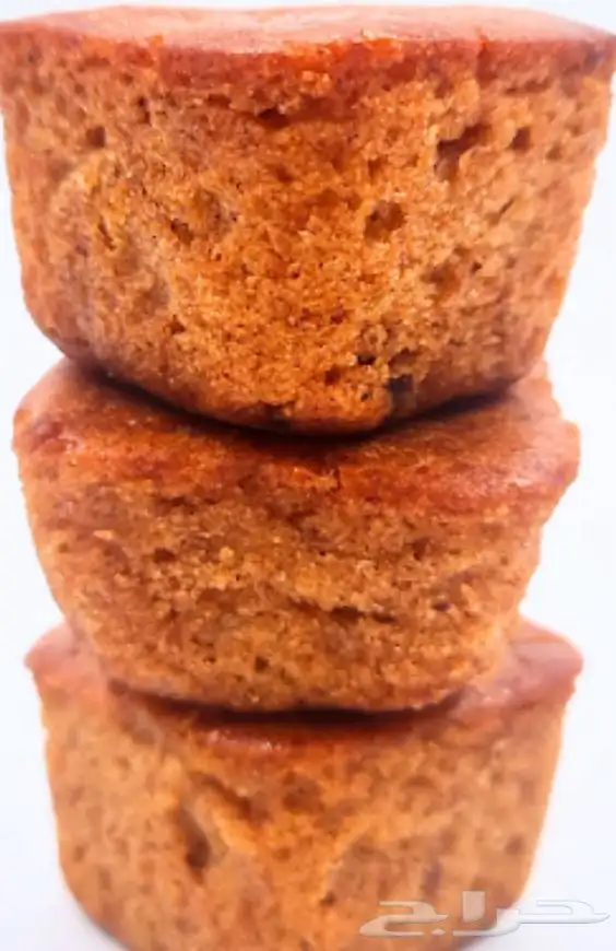 عرض كرات التمر بسمسم بحشوة الطحينة 19 ريال بس والكليجا 19 4