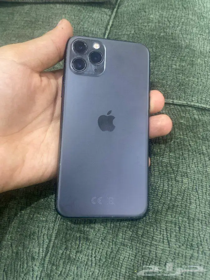ايفون 11 برو ب750ريال 0