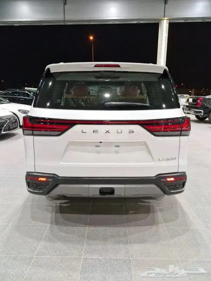 عرض العيد لكزس LX600 BB خليجي2024 أبيض داخل احمر 502250 شامل 3