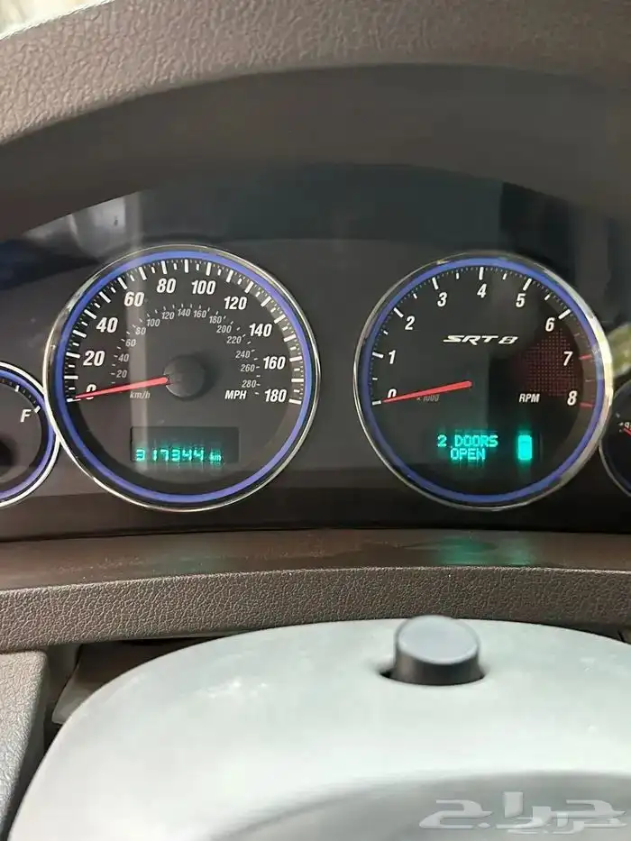 جيب شيروكي srt 10