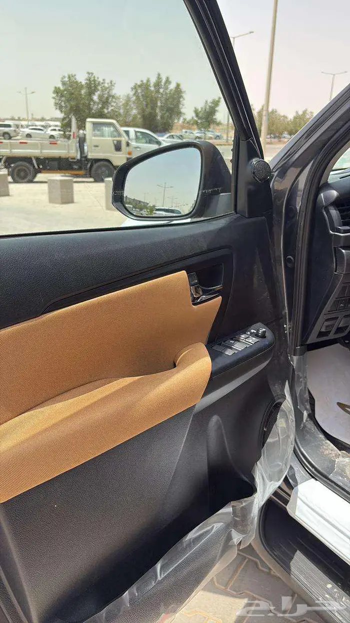 تويوتا فورتشنر GX 4X4 2025 بنزين 9