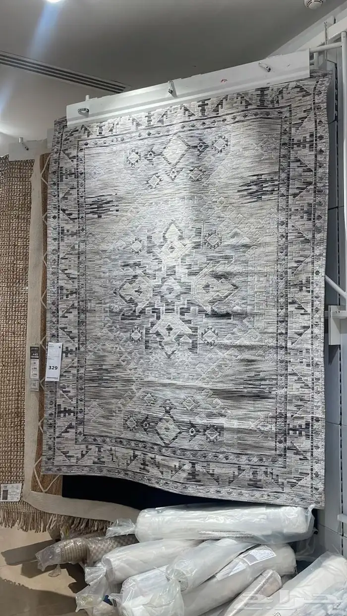 اثاث شبه جديد كنبات وغرف نوم اباجورات 6