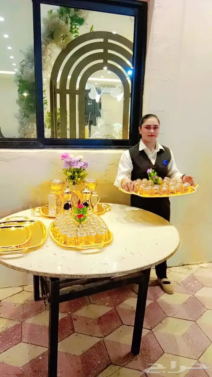 يوجد لدينا تأجير وتنسيق الحفلات وقهوجيات وقهوجيين حي رمال 21