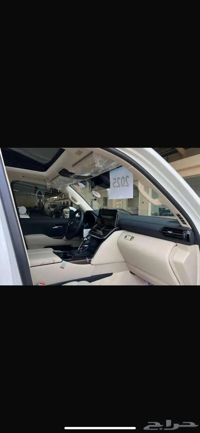 تويوتا لاندكروزر 2025 ابيض ديزل رقم4 ابيض لؤلؤي . 1