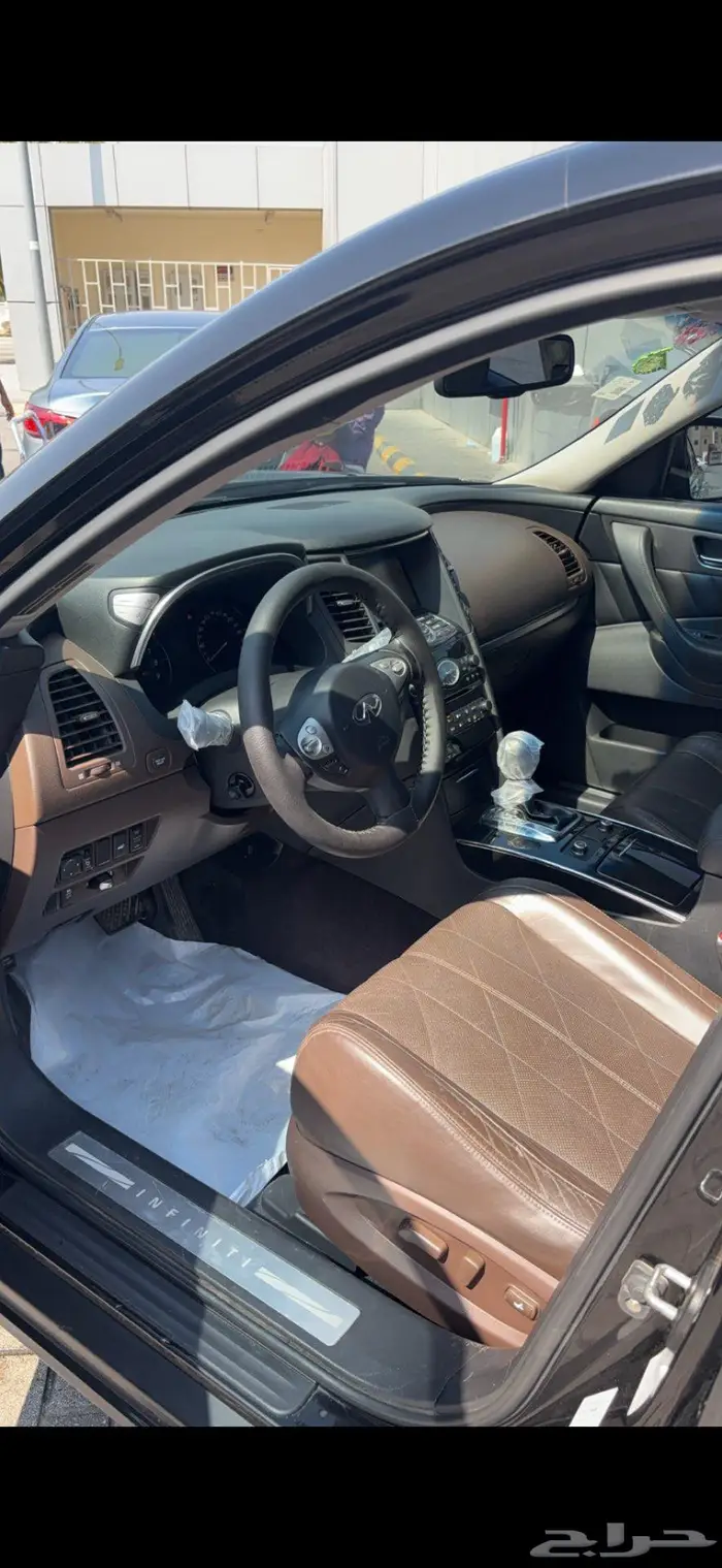 جيب انفنتي QX70 7