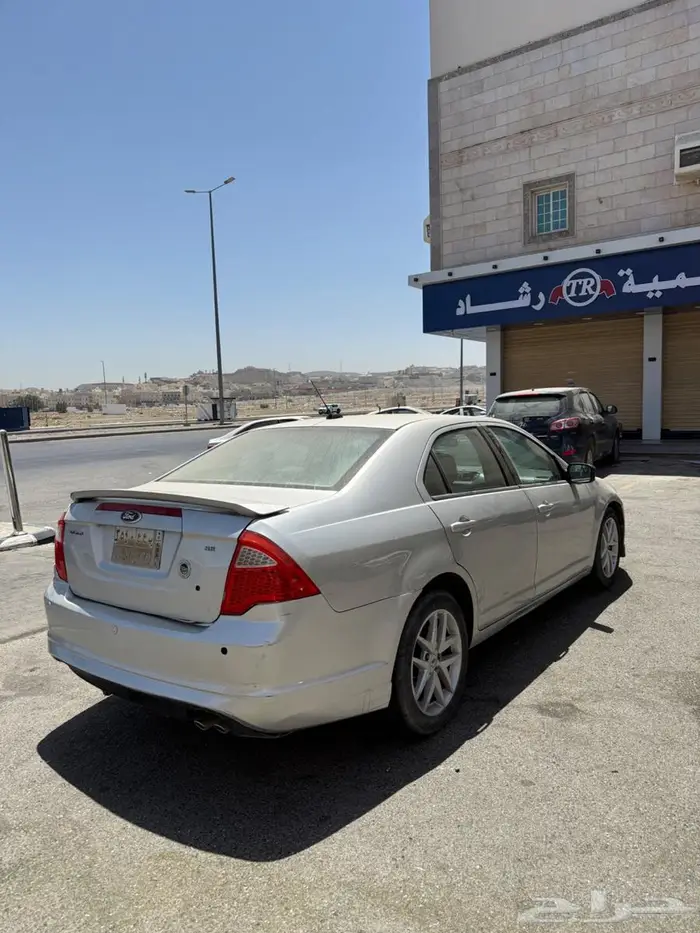 للبيع فورد فيوجن 2011 4