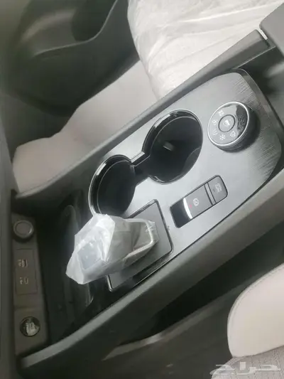 نيسان اكس تريل رصاصي 7 راكب 2500cc دبل 2025 4