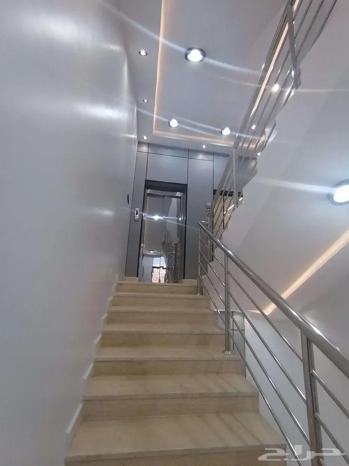 دور ارضي للبيع خميس مشيط حي الضيافة (الظرفة ) 35