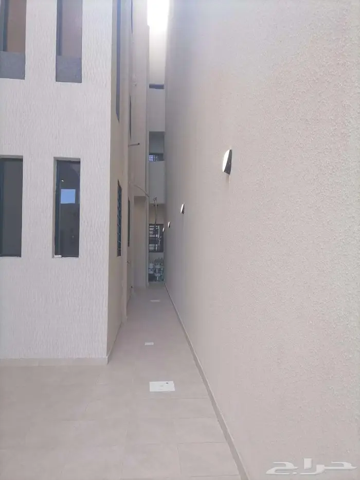 دور ارضي للبيع خميس مشيط حي الضيافة (الظرفة ) 27