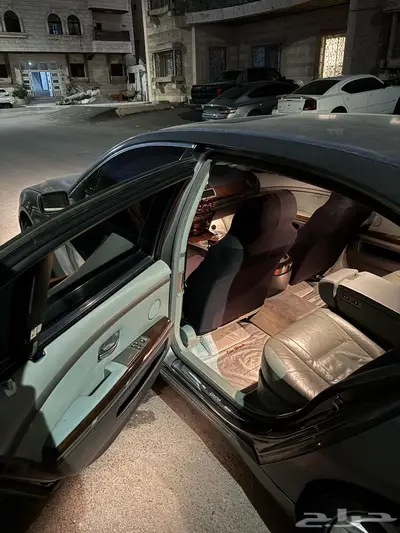 بي ام دبليو الفئة السابعة 2004 3