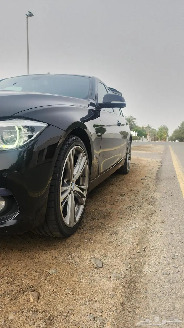 BMW 320i - 2018 Sport Line 4