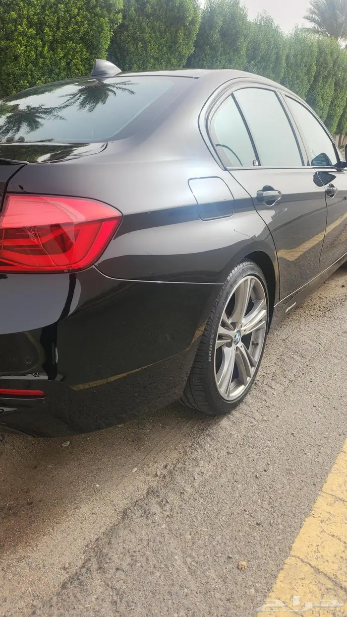 BMW 320i - 2018 Sport Line 7