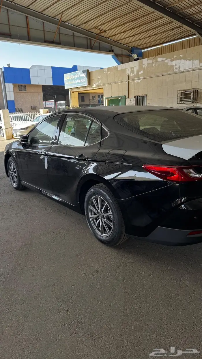 كامري 2025 E استاندر اسود 5