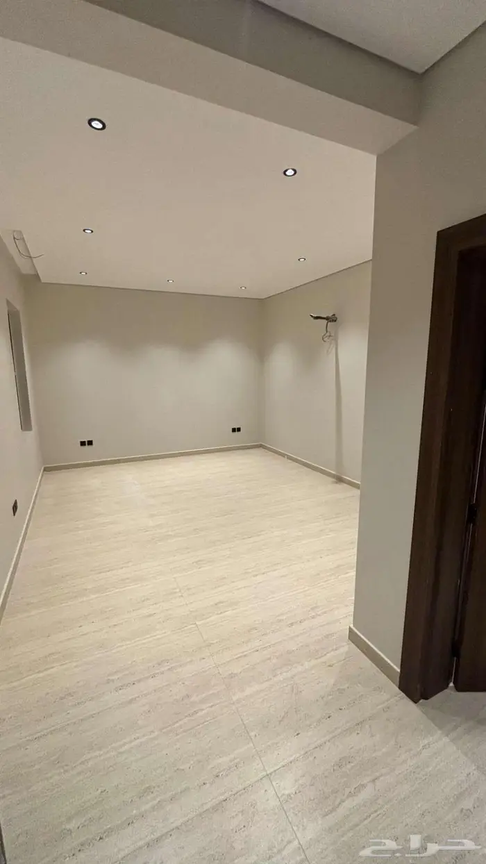 للبيع فيلا البدراني تصميم جدا راقي 11