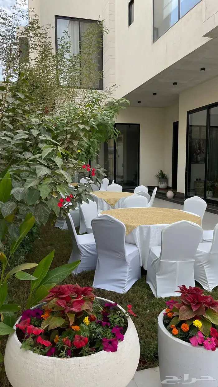 حفلات مناسبات تأجير كراسي طاولات كنب جلسات تاجير شاشات 5