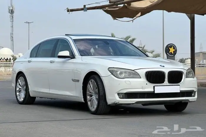 بي ام دبليو الفئة السابعة شاشة كومند ترفيهي 2012 5