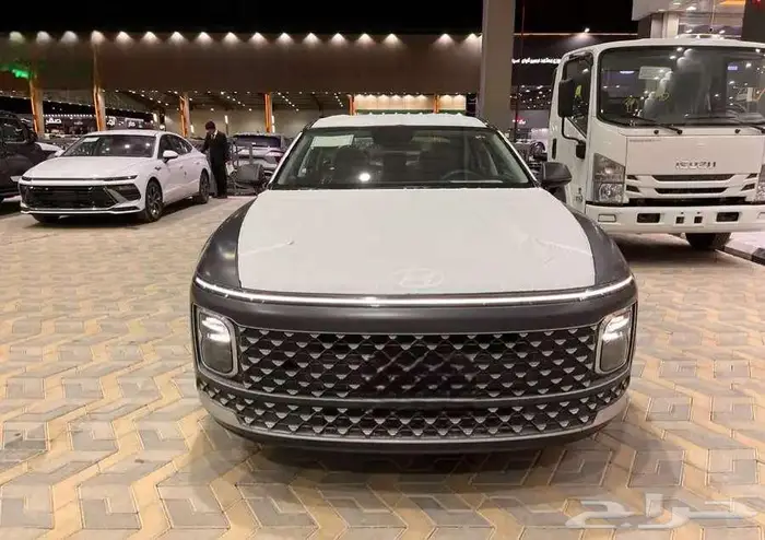 هونداي ازيرا كلاسيك 2025 12