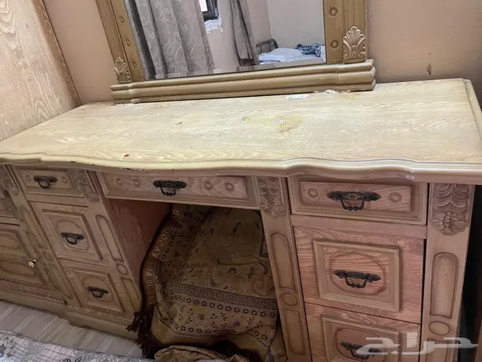 خزانة وتسريحة ببلاش 1