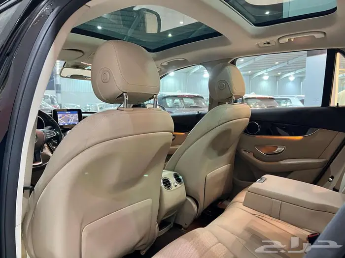 مرسيدس GLC250 موديل 2016 (بحاله ممتازه) 15