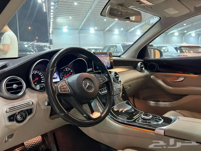 مرسيدس GLC250 موديل 2016 (بحاله ممتازه) 7